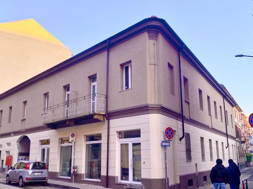 Hh Hermoso Housing Asti Buitenkant foto