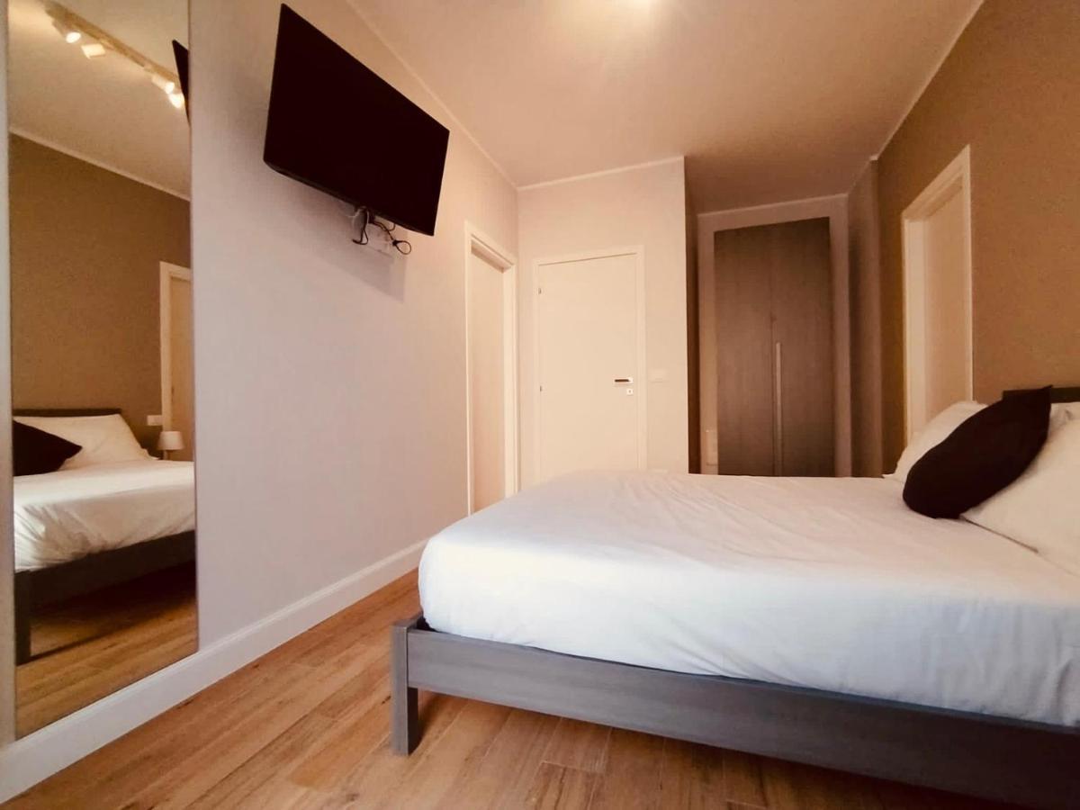 Hh Hermoso Housing Asti Buitenkant foto