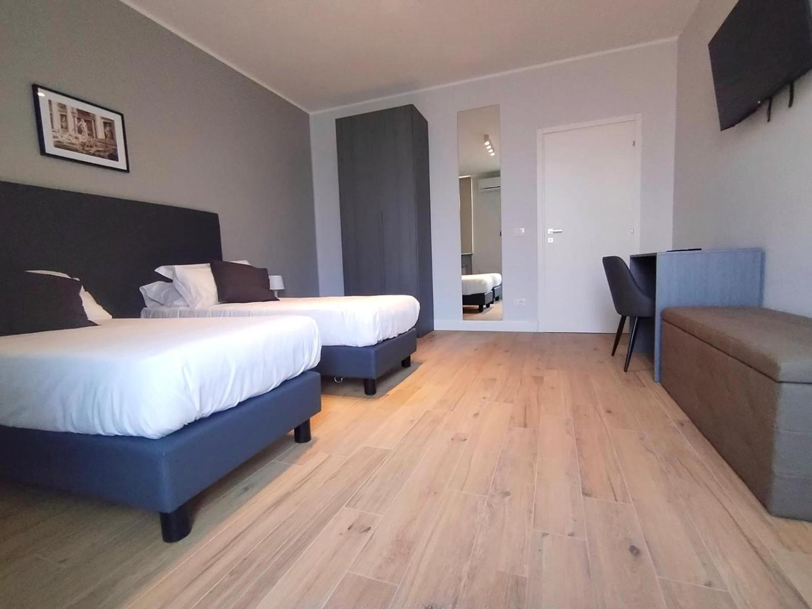 Hh Hermoso Housing Asti Buitenkant foto