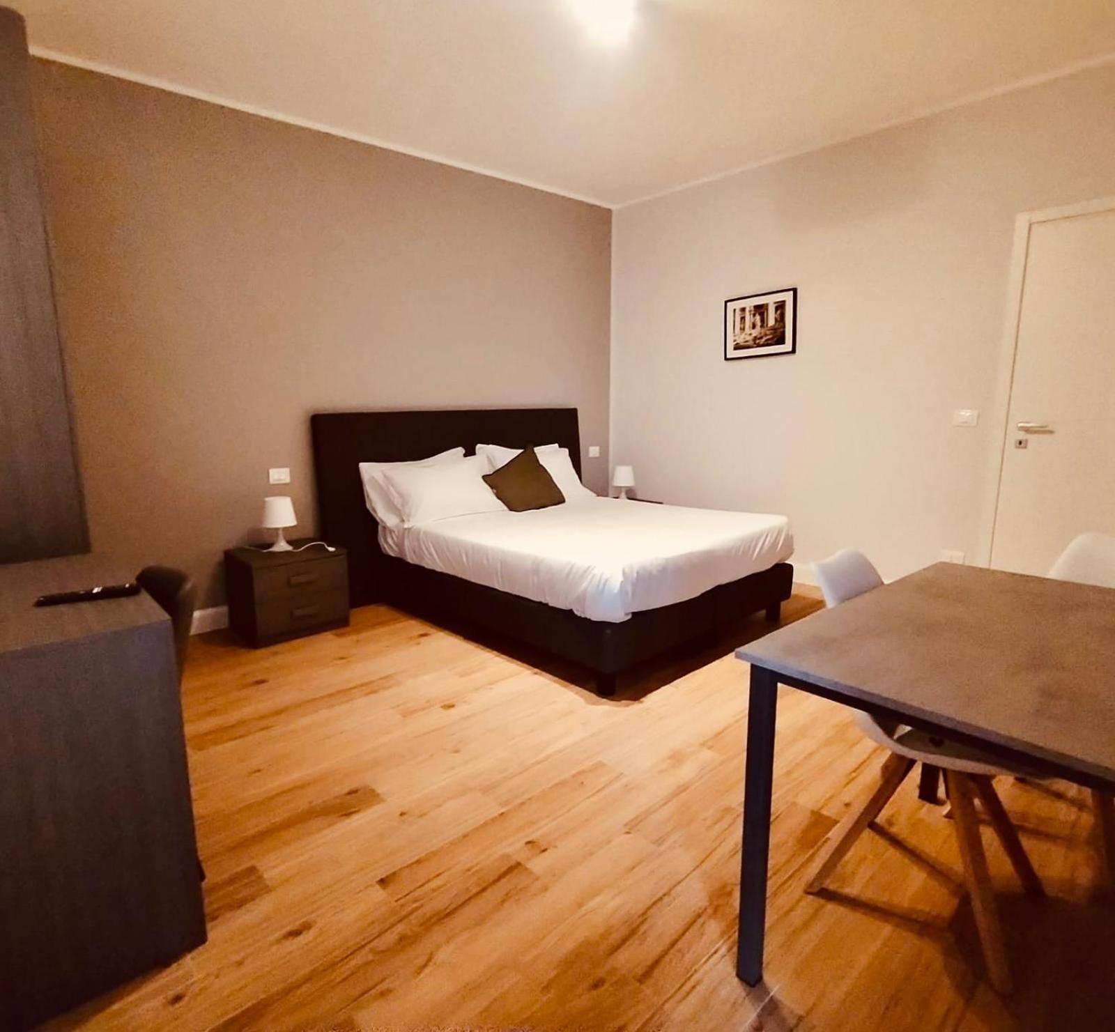 Hh Hermoso Housing Asti Buitenkant foto