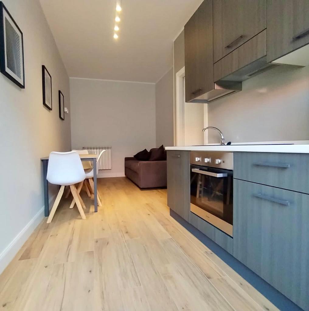 Hh Hermoso Housing Asti Buitenkant foto