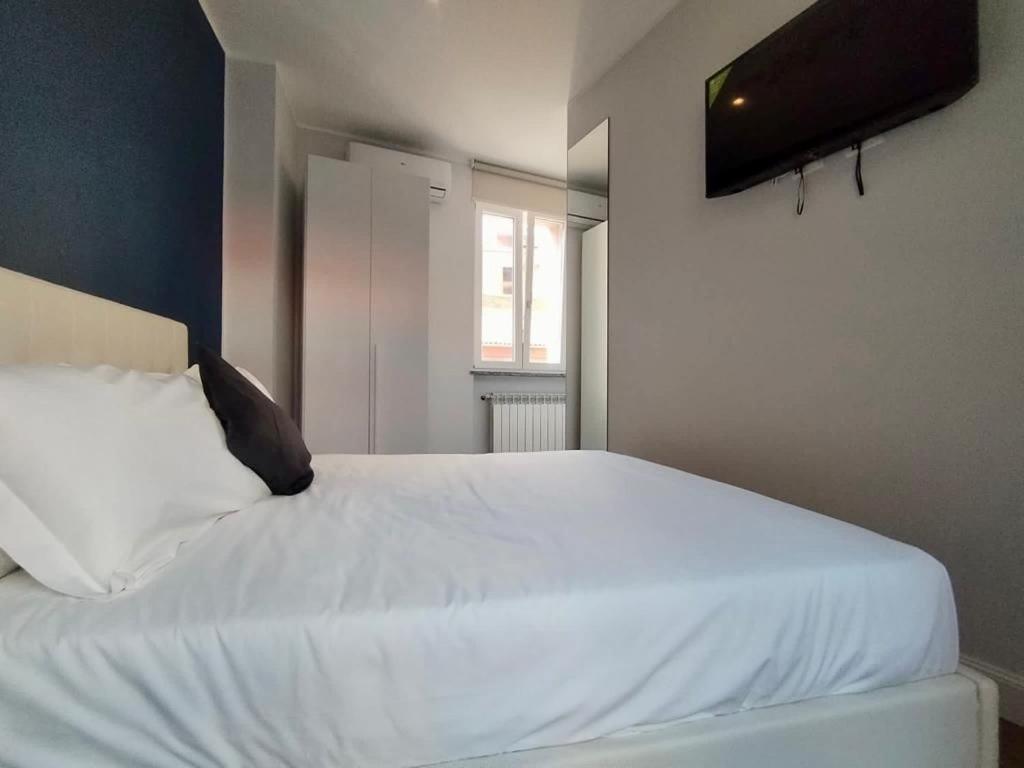 Hh Hermoso Housing Asti Buitenkant foto