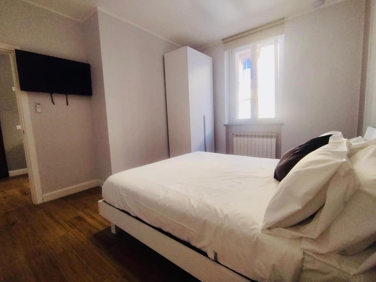 Hh Hermoso Housing Asti Buitenkant foto